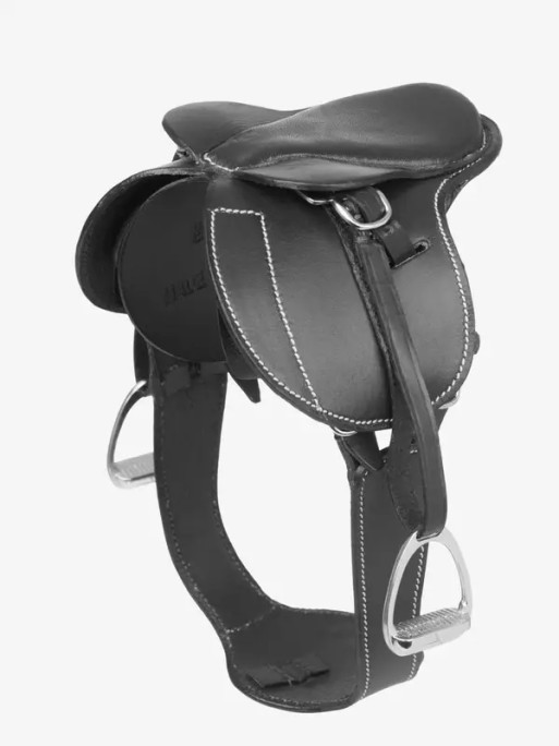 Selle de CSO avec sangle bavette Toy Pony LeMieux Selle de CSO avec sangle bavette Toy Pony LeMieux
